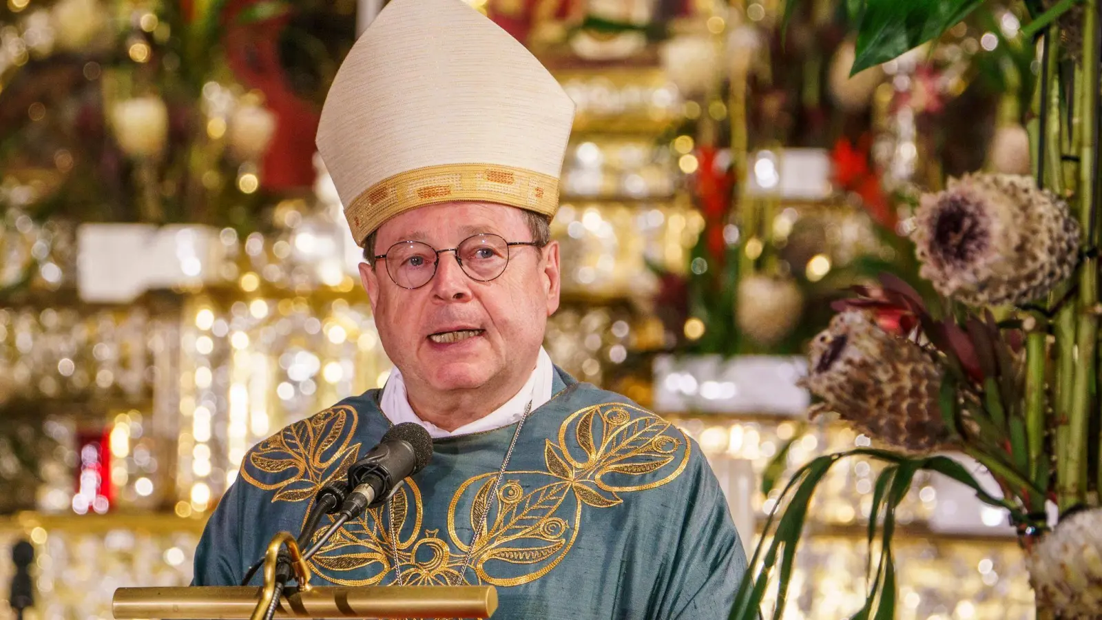 Der Vorsitzende der Deutschen Bischofskonferenz, Georg Bätzing, warnt in seiner Weihnachtspredigt vor „egoistischem Nationalismus“. (Archivbild) (Foto: Andreas Arnold/dpa)