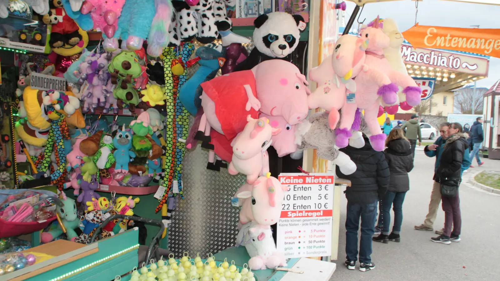 Das Frühlingsfest begeistert mit einer Mischung aus kulinarischen Köstlichkeiten, spannenden Attraktionen und künstlerischen Darbietungen. (Foto: Hans-Bernd Glanz)