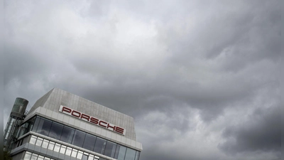 Porsche-Führung strebt weiteres umfassendes Sparpaket an. (Foto-Archiv) (Foto: Marijan Murat/dpa)