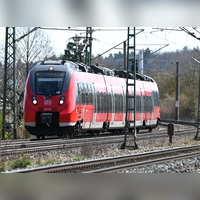 Wenn es in den Bussen von Feuchtwangen nach Ansbach zu eng wird, kann man auch den Bus nach Dombühl nehmen und von dort mit der S-Bahn nach Ansbach fahren.  (Archivbild: Manfred Blendinger)