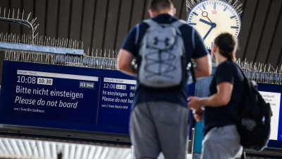 Unklar ist, wann die Strecke wieder freigegeben wird (Foto: Christoph Reichwein/dpa)