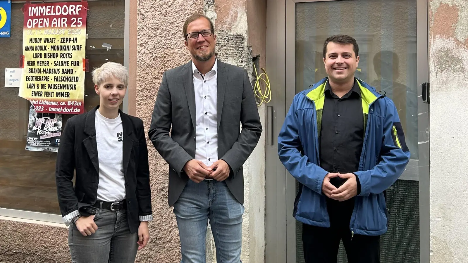 Starten selbstbewusst in den Wahlkampf: Das OLA-Team um Denise Kießling, Boris-André Meyer und Milan Schildbach (von links). (Foto: Florian Pöhlmann)