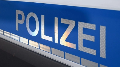 Eine ungewöhnliche Anzeige im Familienkreis bekam die Ansbacher Polizei. (Symbolbild: Daniel Vogl/dpa)