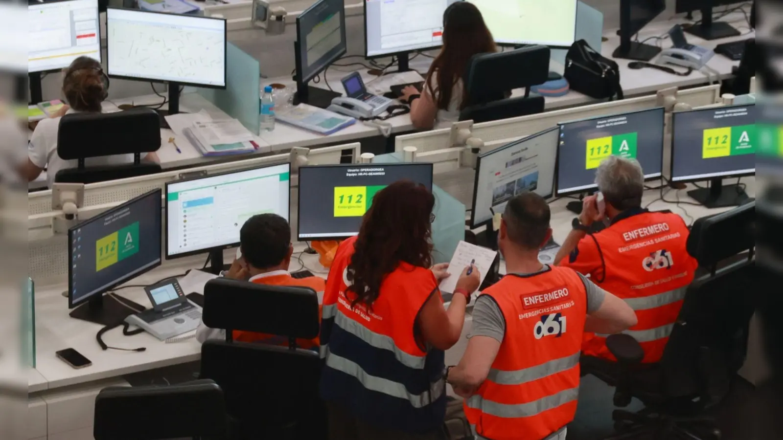 Der historische Stromausfall Ende April auf der gesamten Iberischen Halbinsel war laut eines Untersuchungsberichts Folge einer zu hohen Spannung im Netz. (Archivfoto) (Foto: Rocío Ruz/EUROPA PRESS/dpa)