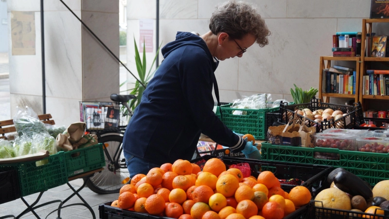 Woche für Woche verteilen Ehrenamtliche Lebensmittel an Bedürftige. Die Kontrollen und Auflagen hatten bei so manchem Helfer und so mancher Helferin für Verunsicherung gesorgt. (Archivbild: Nicole Gunkel)