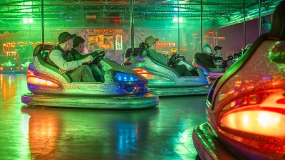 Auch am Abend kann man in den zahlreichen Fahrgeschäften seinen Spaß haben. (Foto: Mirko Fryska)