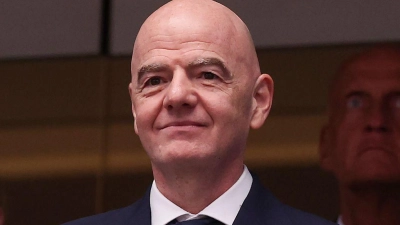 FIFA-Präsident Gianni Infantino hält an der Wiederwahl fest. (Archivbild) (Foto: Sam Hodde/AP/dpa)