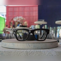 In den USA kam die Display-Brille bereits Ende vergangenen Jahres auf den Markt. (Foto: Andrej Sokolow/dpa)