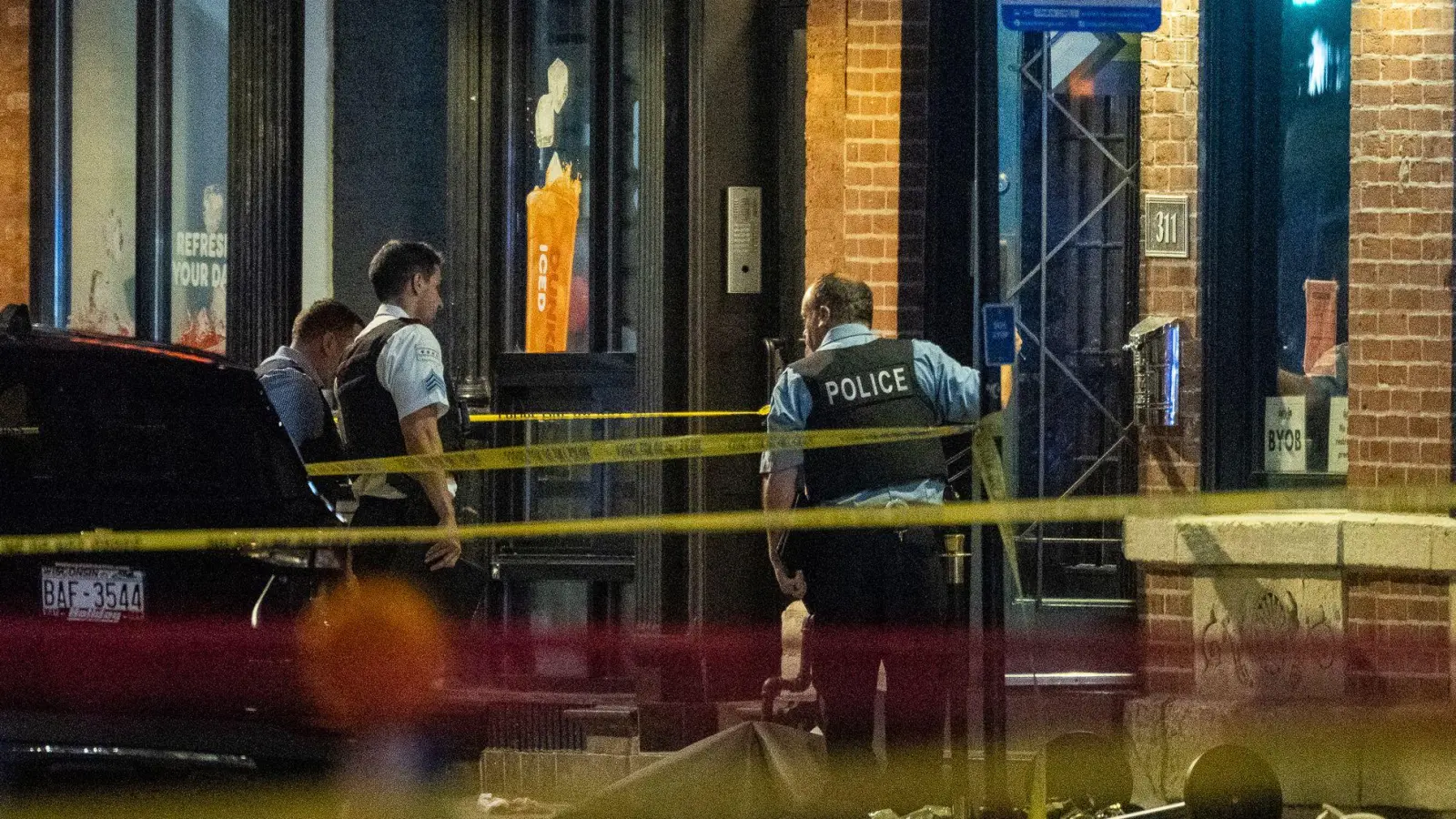 Vor einem Nachtclub in Chicago sind tödliche Schüsse gefallen.  (Foto: Tyler Pasciak LaRiviere/Chicago Sun-Times/AP/dpa)