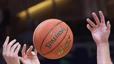 Ein Niederländer wird künftig die Basketballer in Bayreuth trainieren. (Symbolbild) (Foto: Christoph Soeder/dpa)