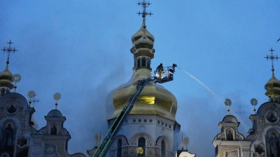 Das jahrhundertealte Höhlenkloster gehört zum Unesco-Weltkulturerbe. (Foto: Efrem Lukatsk/AP/dpa)