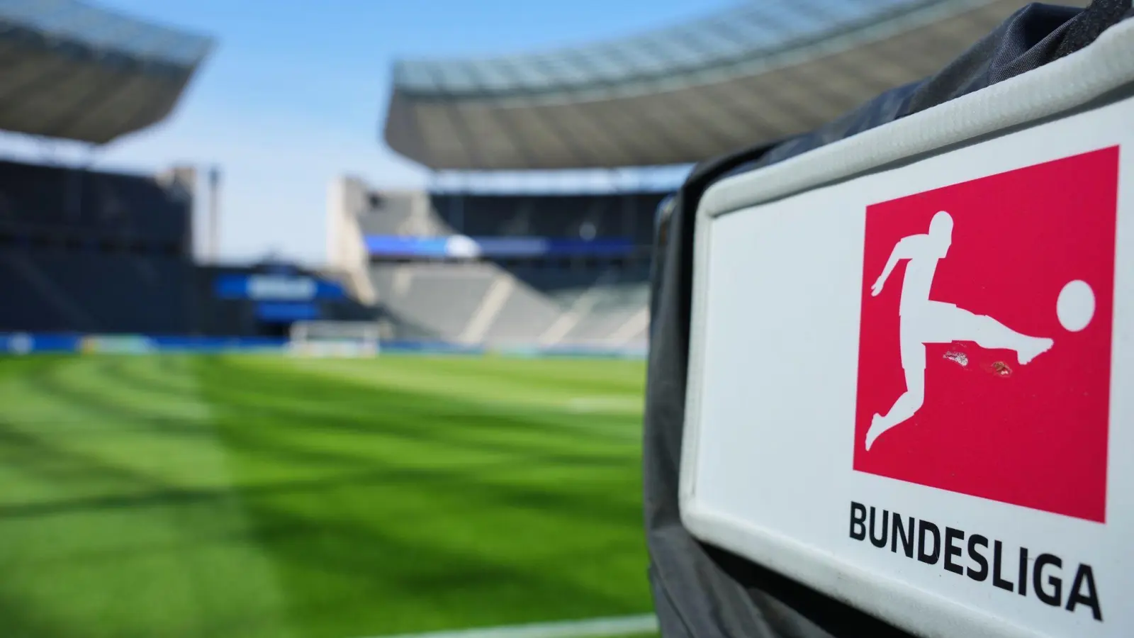 Die Deutsche Fußball Liga schüttet 1,3 Milliarden Euro TV-Geld aus. (Foto: Soeren Stache/dpa)