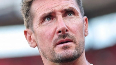 Trainer Klose und seine Nürnberger empfangen Wolfsburg zum Zweitliga-Spitzenspiel. (Archivbild)  (Foto: Daniel Karmann/dpa)
