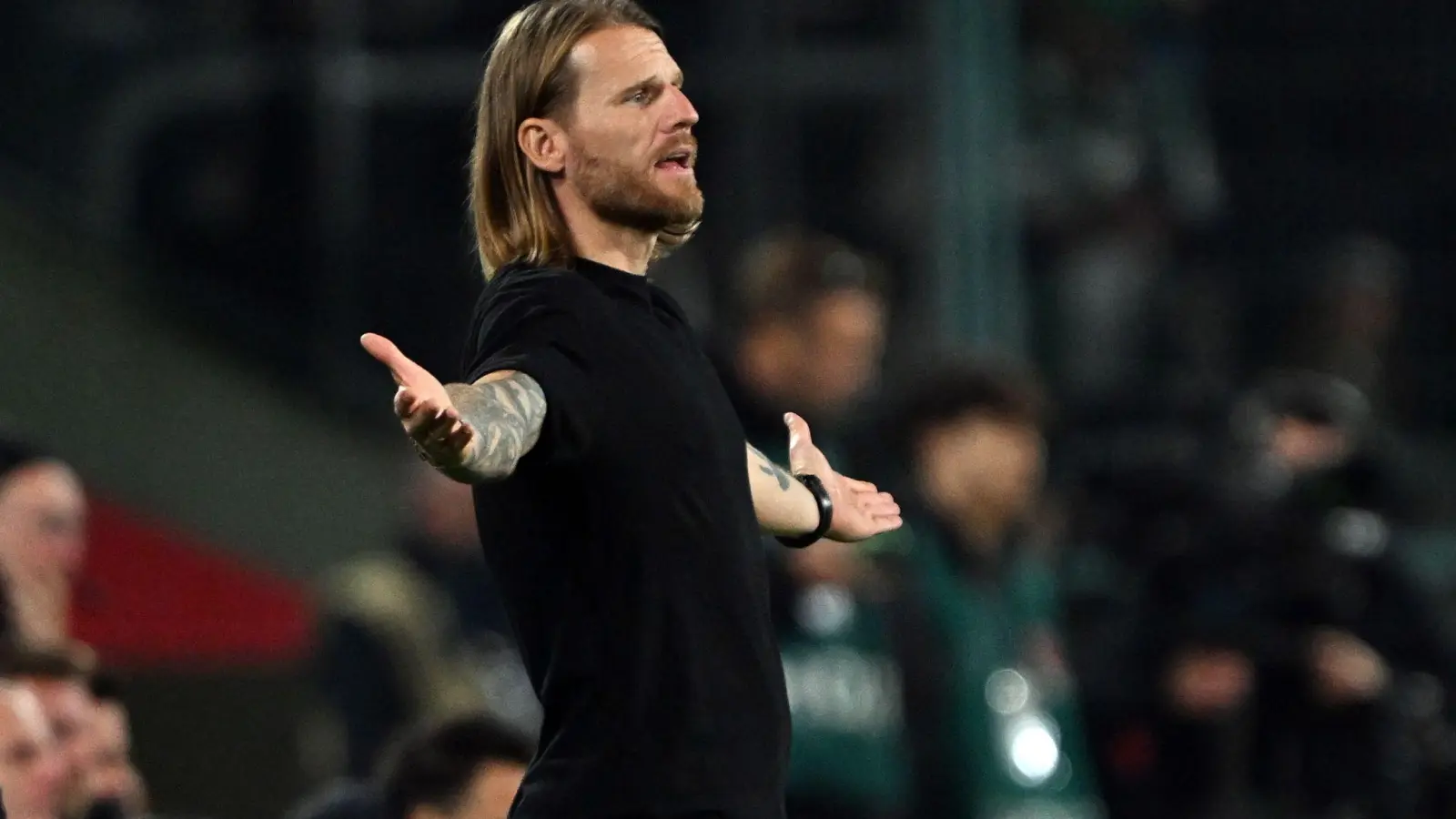 Auch ohne neuen Sportchef geht es für Interimscoach Eugen Polanski am Sonntag um seine Zukunft bei den Profis (Foto: Federico Gambarini/dpa)