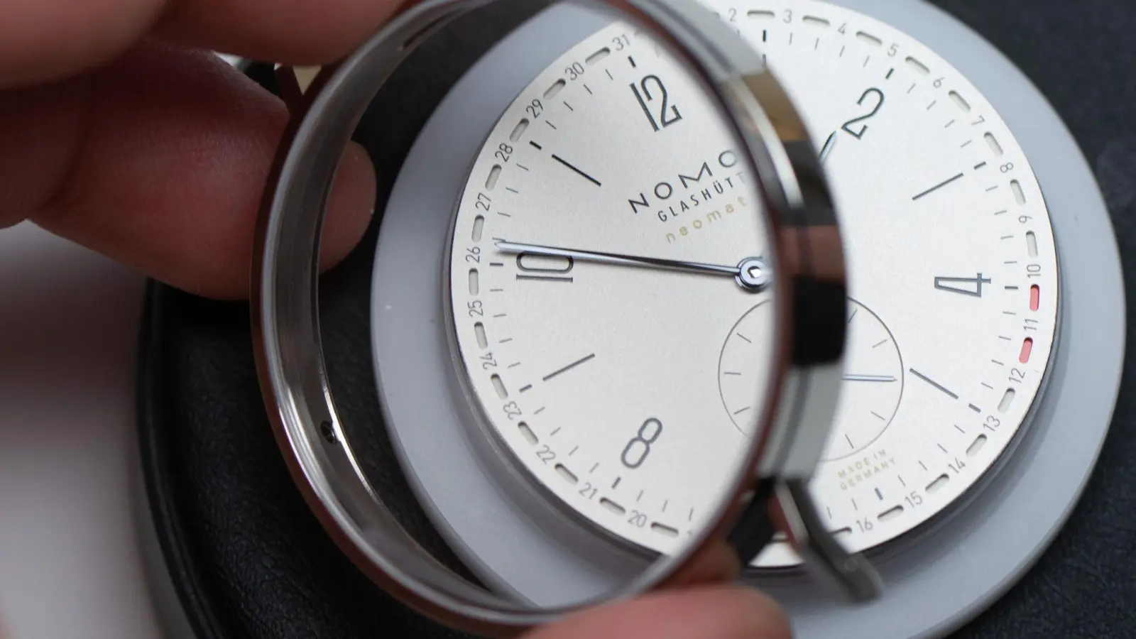 Mit dem Markenschutz für Uhren aus Glashütte soll für die insgesamt zehn Manufakturen eine neue Zeit anbrechen. (Foto: Sebastian Kahnert/dpa-Zentralbild/dpa)