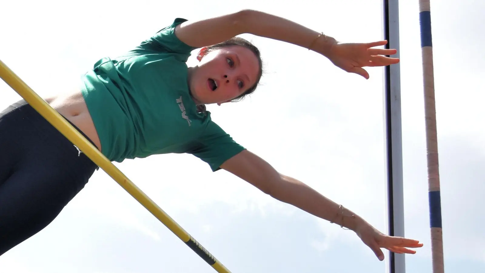 Isabel Rollsing (TSV Ansbach) steigerte ihren Bezirksrekord in der W13 auf 2,80 Meter und liegt auf Rang 1 in der deutschen Rangliste in ihrer Altersklasse. (Foto: Jörg Behrendt)