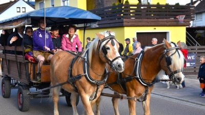 Die Vorfreude auf die beliebte Auracher Kirchweih ist wieder groß. Feiern auch Sie mit! (Foto: Werner Wenk)