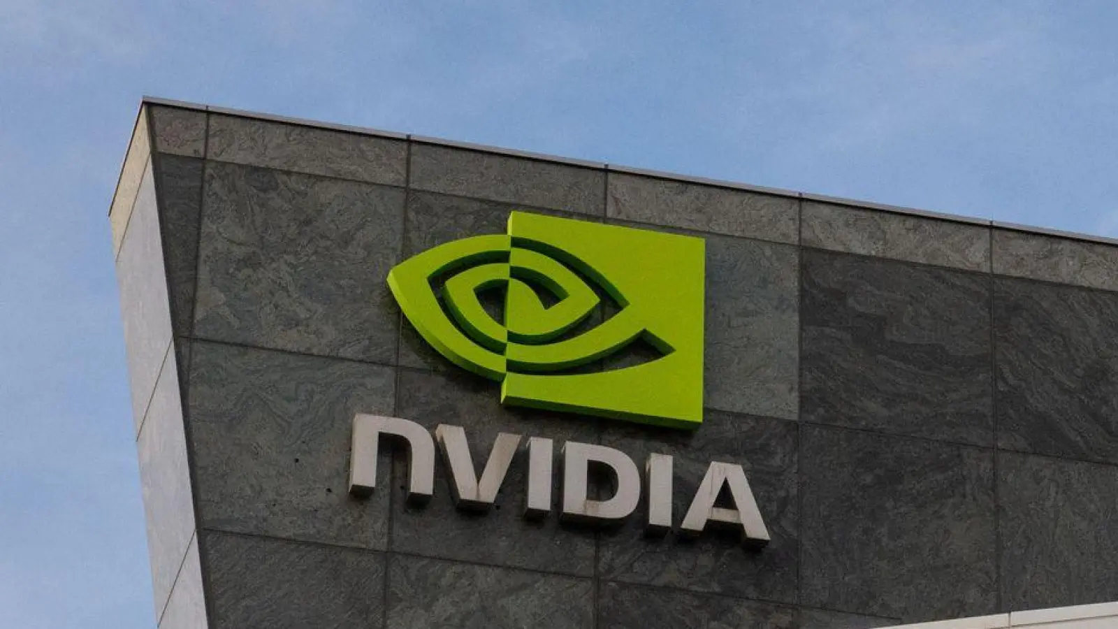 Nvidia und fast 40 weitere Technologieunternehmen haben eine KI-Sicherheitsallianz ins Leben gerufen. (Archivbild) (Foto: Andrej Sokolow/dpa)