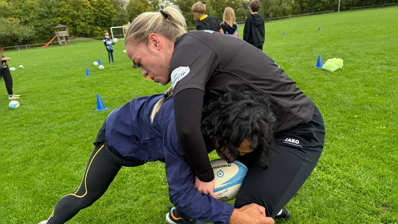 Rugby begeistert kleine und große Fans in Burgbernheim und Bad Windsheim. (Foto: Josefine Mühlroth)