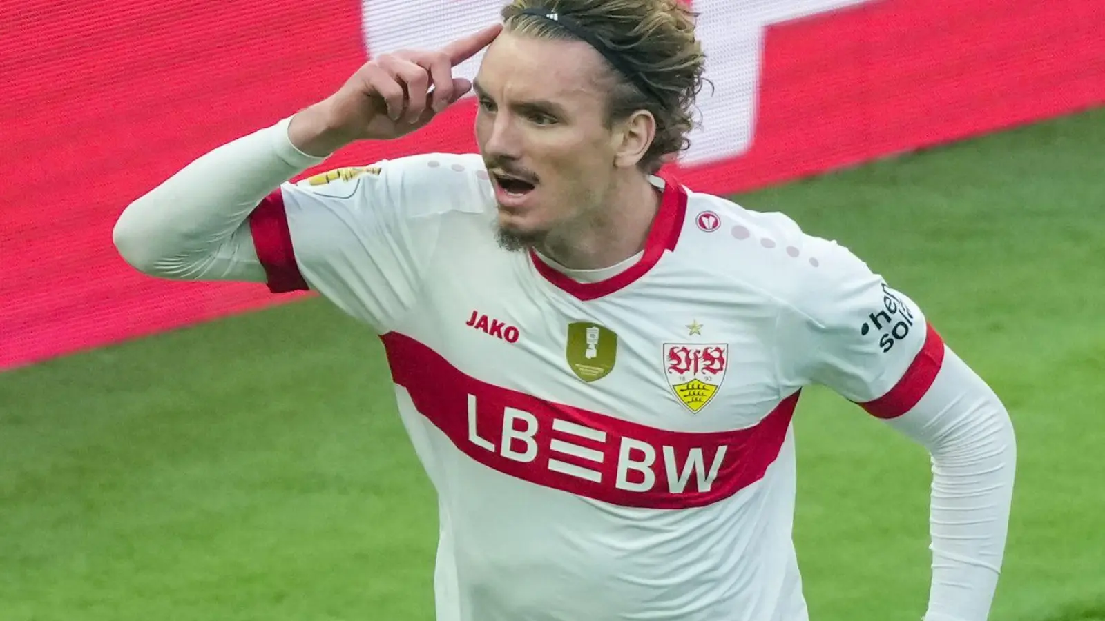 Stürmer Nick Woltemade würde gern vom VfB Stuttgart zum FC Bayern wechseln. (Foto: Sören Stache/dpa)