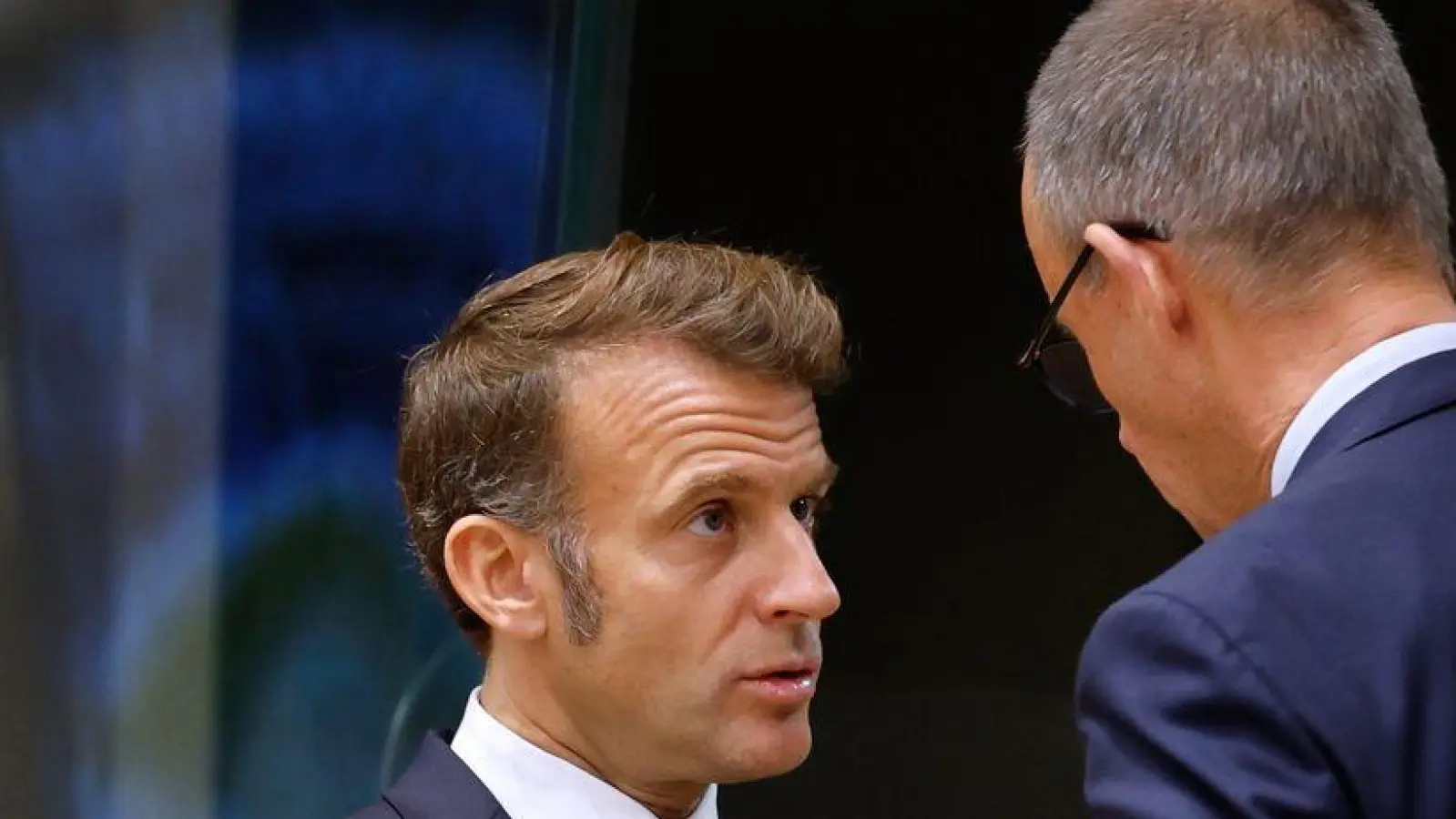 Bundeskanzler Friedrich Merz (CDU) und der französische Präsident, Emmanuel Macron, haben zum „Summit on European Digital Sovereignty“ eingeladen. (Archivfoto) (Foto: Geert Vanden Wijngaert/AP/dpa)