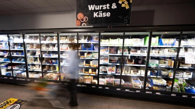 Nicht jede Preiserhöhung im Supermarkt ist offensichtlich. (Foto: Philip Dulian/dpa)