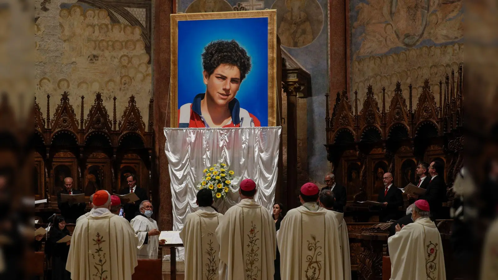 2020 wurde Carlo Acutis bereits seliggesprochen. (Archivbild) (Foto: Gregorio Borgia/AP/dpa)