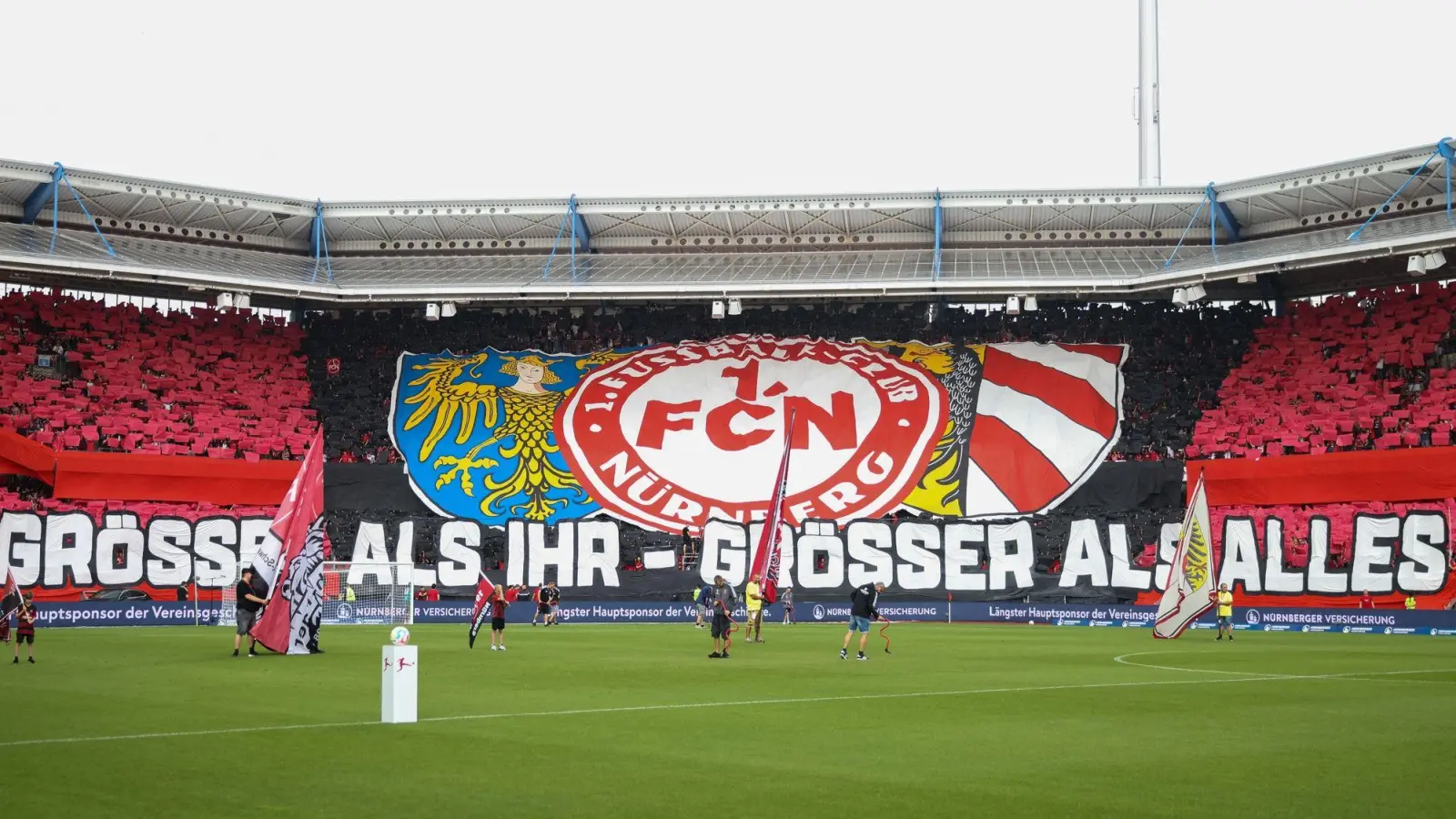 Die Stadt Nürnberg will im Stadion das Flutlicht ab 21 Uhr ausschalten. (Foto: Daniel Karmann/dpa)