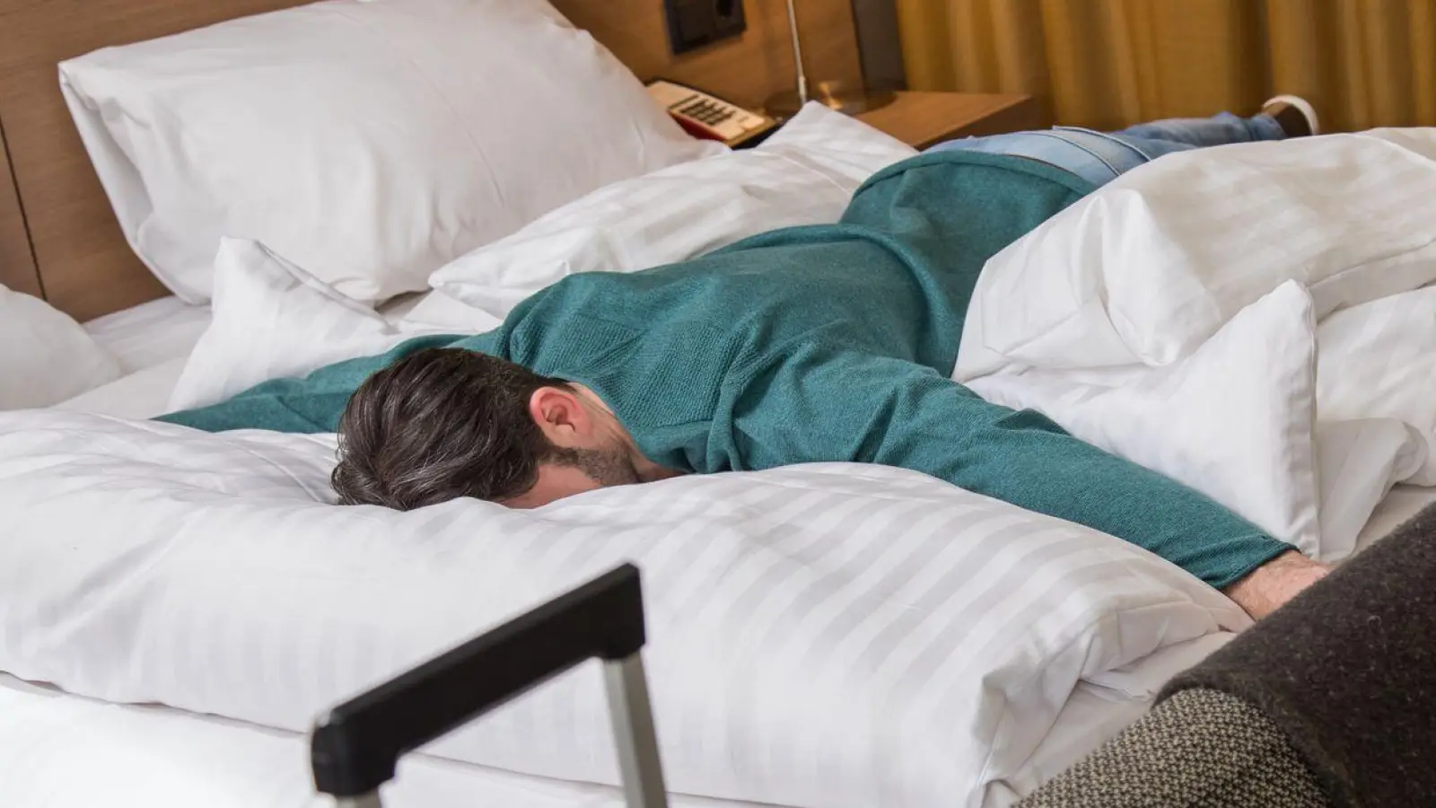 Wie ärgerlich! Wird man im Urlaub krank, ist die Erholung dahin. (Foto: Christin Klose/dpa-tmn)