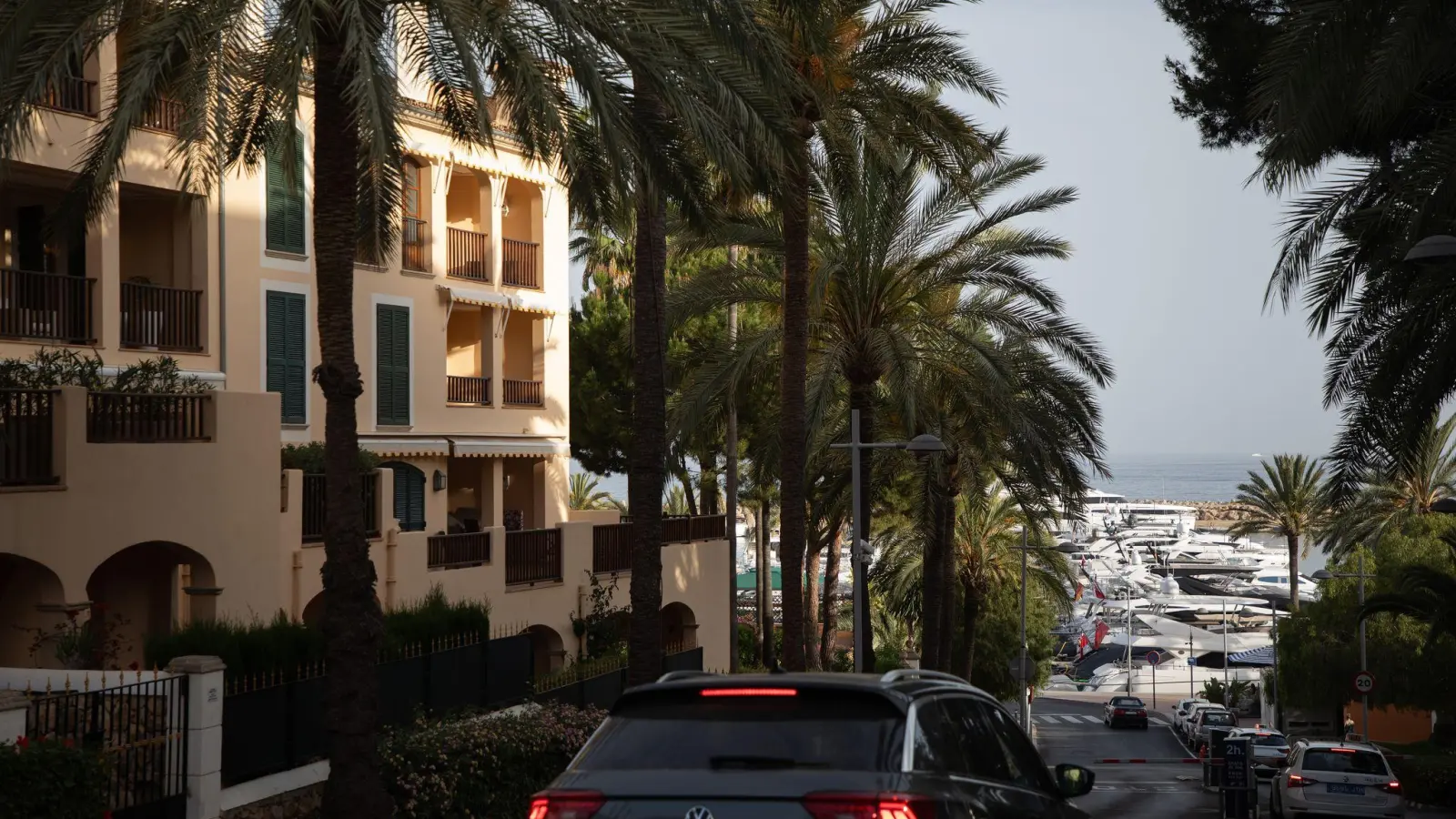 Scout24 steigt in das Geschäft mit Immobilieninseraten in Spanien ein. (Foto: Clara Margais/dpa)