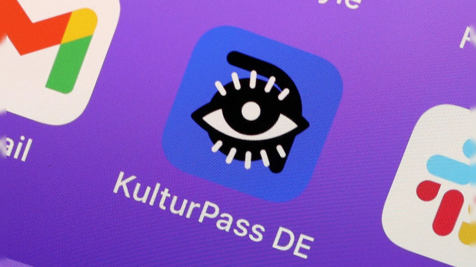 Dem Kulturpass für junge Leute fehlt im Moment die Finanzierung. (Archivbild) (Foto: Jörg Carstensen/dpa)