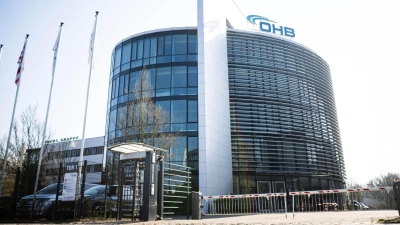 Die Geschäfte des Raumfahrt- und Technologiekonzerns OHB laufen gut.  (Foto: Sina Schuldt/dpa)