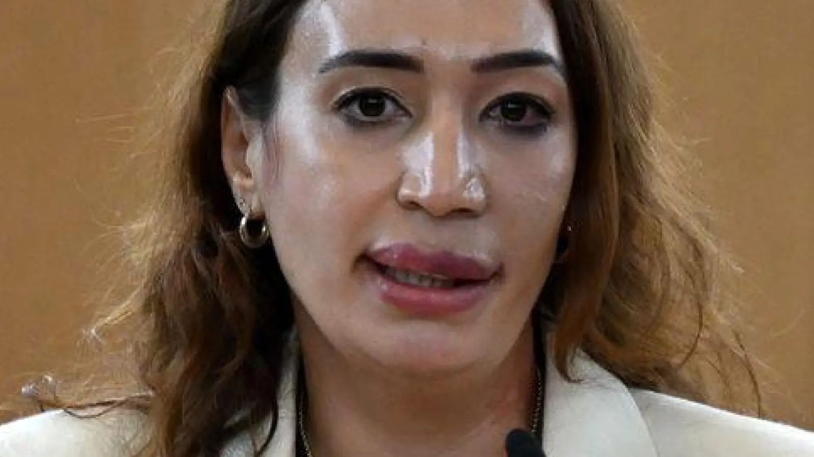 Vollständig aufklärt sei der NSU-Komplex bis heute nicht, sagt Semiya Şimşek.  (Foto: Martin Schutt/dpa)