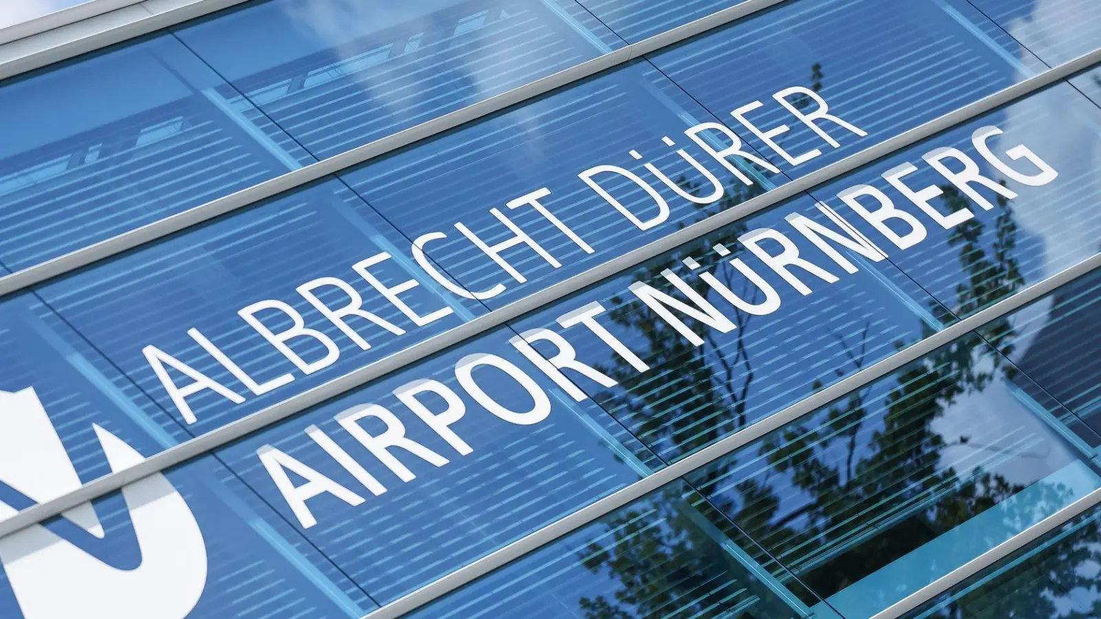 Künftig gelten neue Regeln am Nürnberger Flughafen. (Archivbild) (Foto: Daniel Löb/dpa)