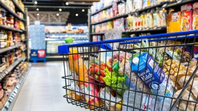 Supermärkte sind voller Reize - einzelne Läden setzen dem spezielle Einkaufszeiten entgegen, an denen es ruhiger zugeht. (Foto: Benjamin Nolte/dpa-tmn)