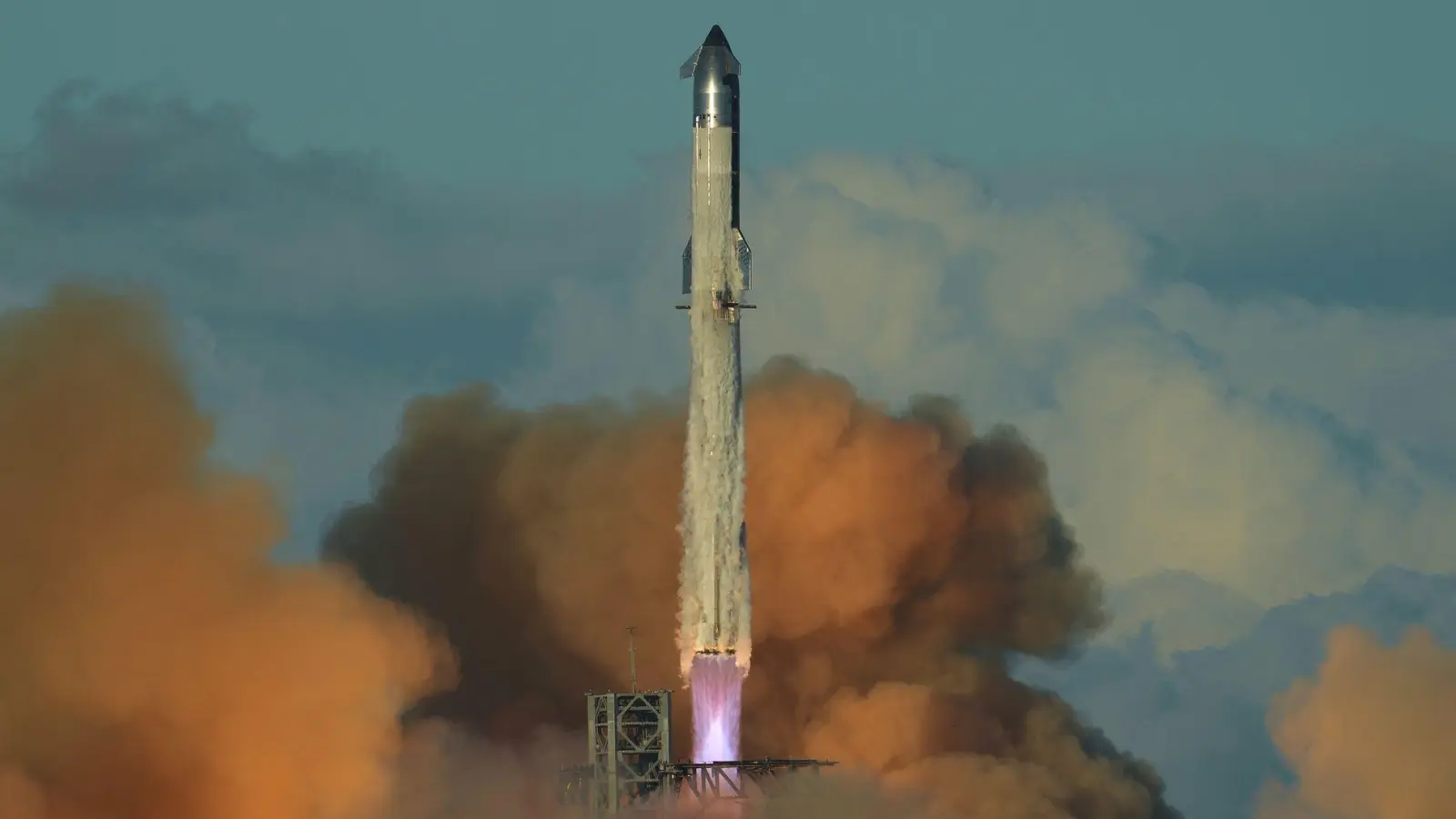 Elfter Testflug des Starship.  (Foto: Eric Gay/AP/dpa)