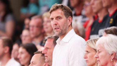 Dirk Nowitzki verbrachte seinen Geburtstag beim Basketball. (Foto: Christian Charisius/dpa)