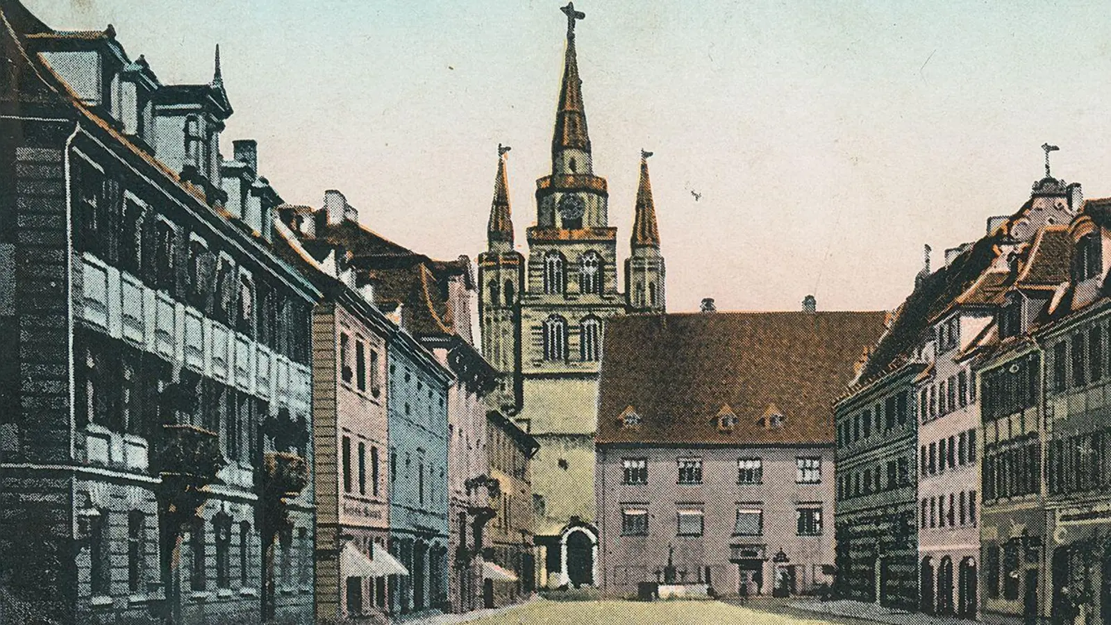 Diese kolorierte Postkarte zeigt, wie die bunten Häuser vor 100 Jahren ausgesehen haben könnten. Vermutlich waren die Farben aber viel intensiver, da es Beschwerden gab. (Repro: FLZ-Technik/Privatarchiv Familie Scheiderer)