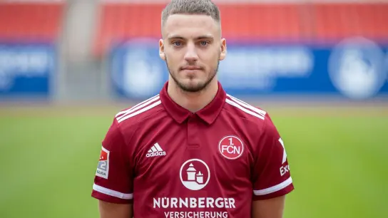 Tim Latteier, Spieler beim 1. FC Nürnberg. (Foto: Daniel Karmann/dpa/Archivbild)