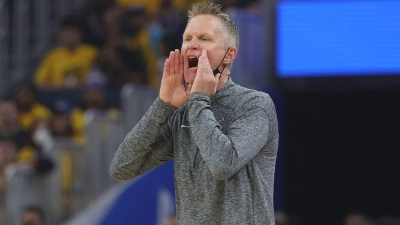 US-Nationaltrainer Steve Kerr lobt das deutsche Basketball-Team. (Foto: Jed Jacobsohn/AP/dpa)