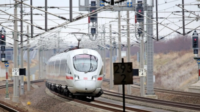 Nach Angaben der Bahn könnte ein Neubau die Fahrtzeit zwischen Hamburg und Hannover auf 59 Minuten reduzieren - etwa eine Viertelstunde weniger als jetzt. (Foto: Jan Woitas/dpa-Zentralbild/dpa)