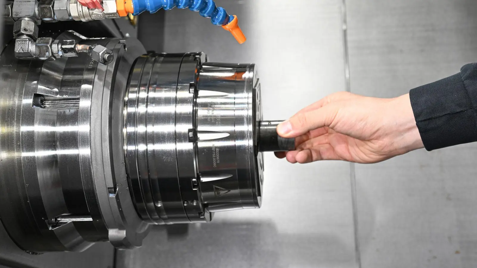 Mehr Europa, weniger Übersee: Der Maschinenbau-Export ändert sich.  (Foto: Bernd Weißbrod/dpa)