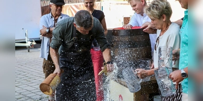 Erster Bürgermeister Philipp Flierl lädt herzlich dazu ein, die Kirchweih gemeinsam mit Familie und Freunden zu genießen und die schönen Traditionen lebendig zu halten.  (Foto: Alexander Rausch)