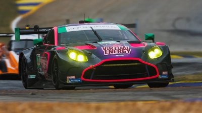 Mario Farnbacher am Steuer des Aston Martin Vantage GT3 Evo von Magnus Racing. (Foto: Magnus Racing (Mark Urbano))