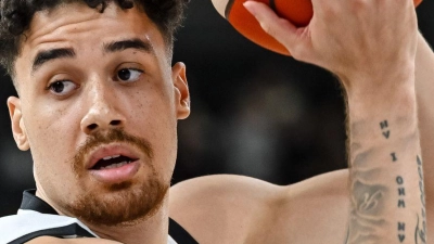 Künftig für die Baskets Bamberg am Ball: Joshua Obiesie. (Archivbild) (Foto: Harry Langer/dpa)