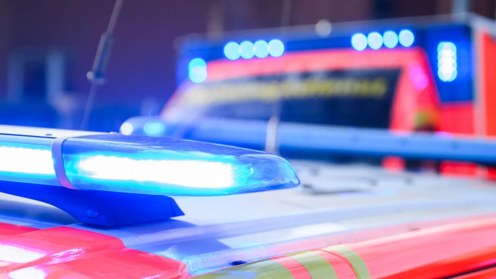 Bei seinem Sturz verletzte sich der 21-Jährige schwer. (Symbolbild) (Foto: Julian Stratenschulte/dpa)