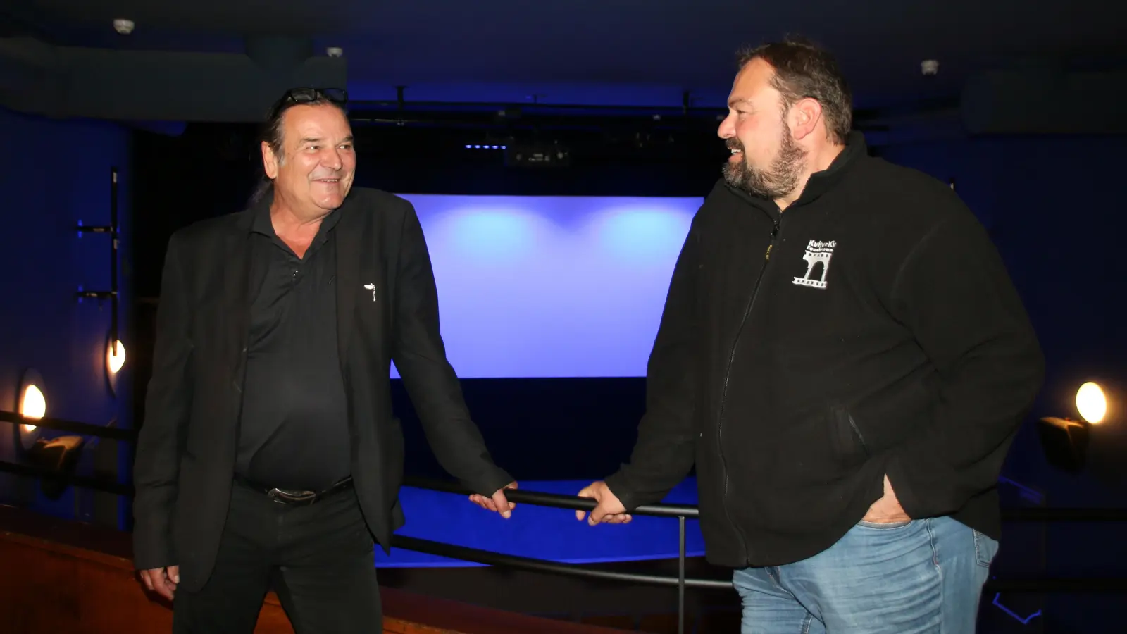 Bereiten das Filmfestival Beyond in Feuchtwangen vor: Festivalleiter Ludger Pfanz (links) und Wolfgang Grebenhof, der Vorsitzende des Vereins KulturKino.  (Archivbild: Stefan Neidl)