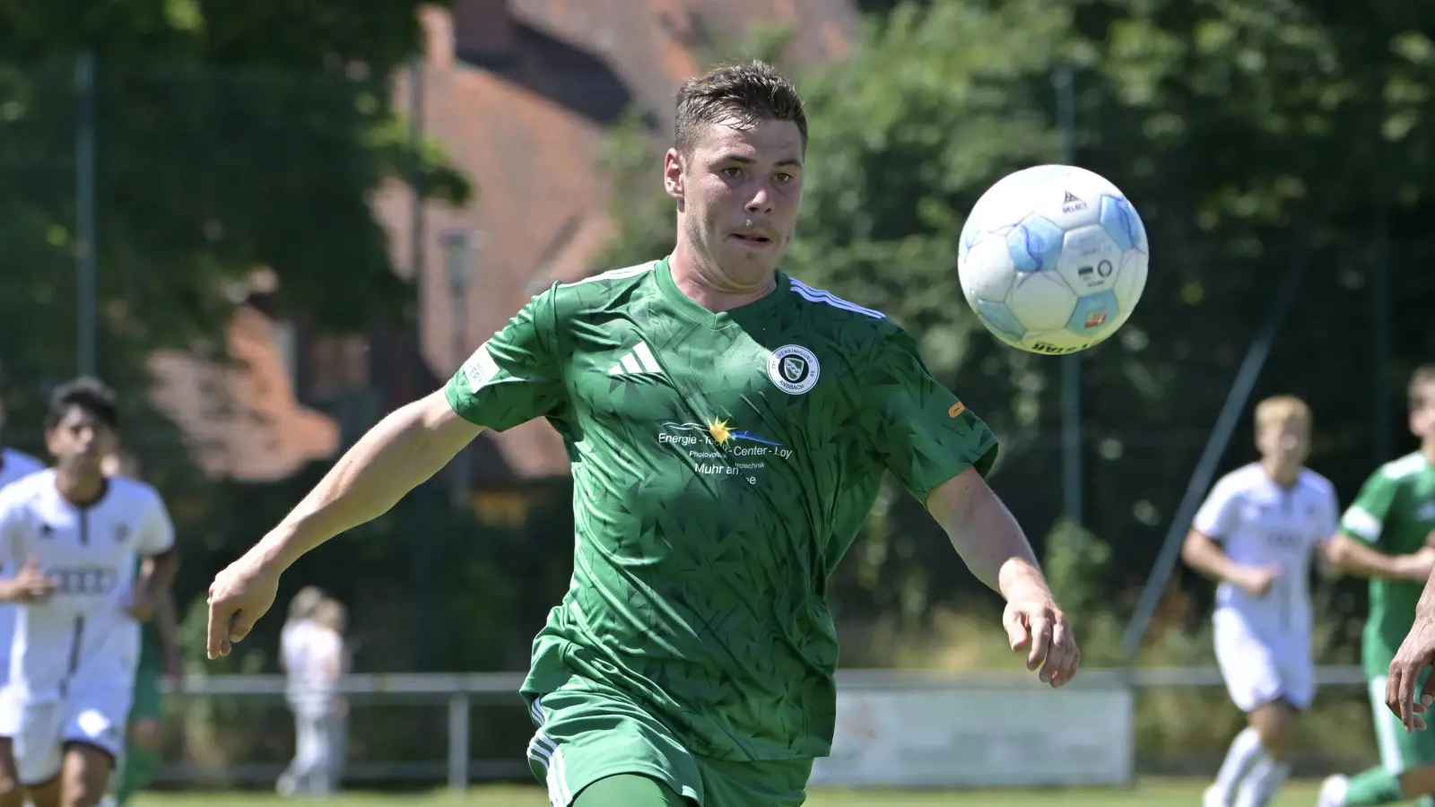 Zweiter Assist im zweiten Spiel in Folge: Mirko Puscher glänzt bei der SpVgg Ansbach auch als Vorlagengeber. (Foto: Martin Rügner)