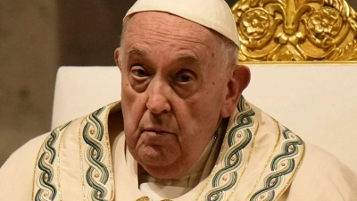 „Schwester, Bruder, möge dein Herz in dieser heiligen Nacht in Jubel ausbrechen!“: Papst Franziskus. (Foto: Alessandra Tarantino/AP/dpa)