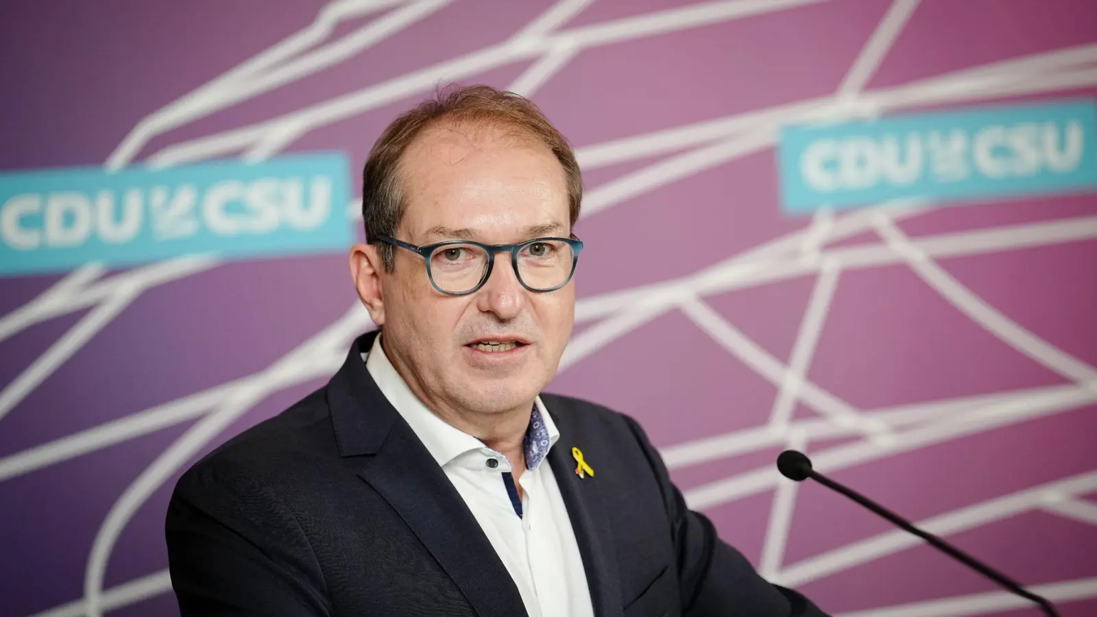 CSU-Landesgruppenchef Alexander Dobrindt gibt ein Pressestatement. (Foto: Kay Nietfeld/dpa/Archivbild)